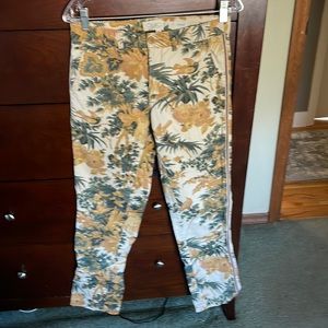 Floral pattern Chino pants by Anthro